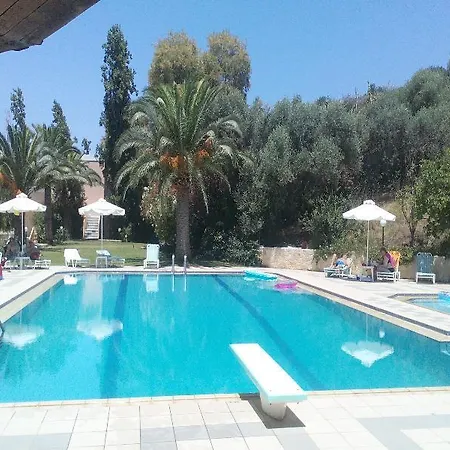 Kyriaki 3*